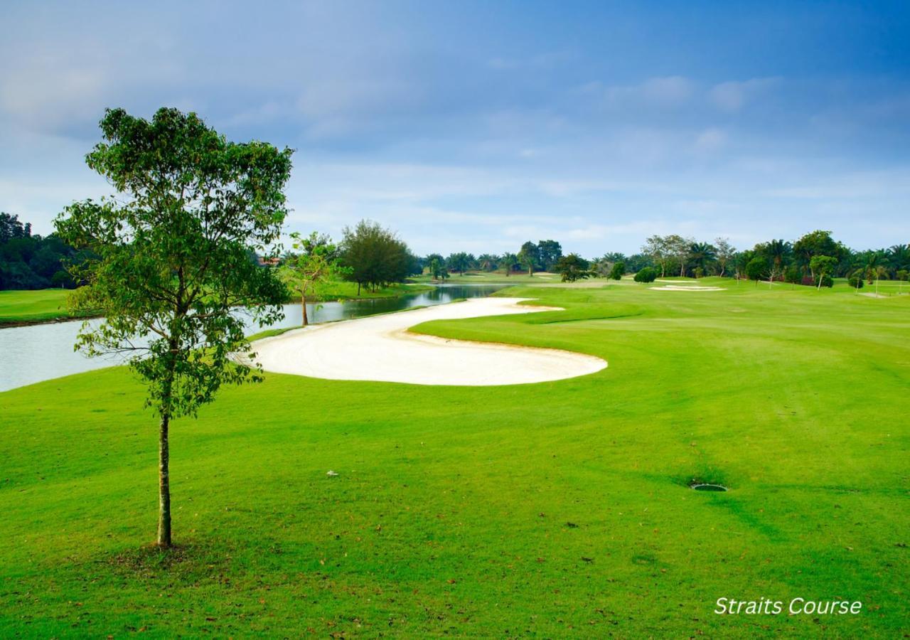 Tanjung Puteri Golf And Resort Malaysia Pasir Gudang Exterior photo